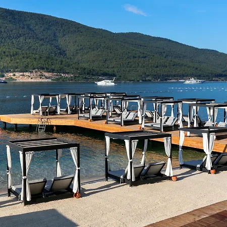 Titanic Luxury Collection Bodrum 5*