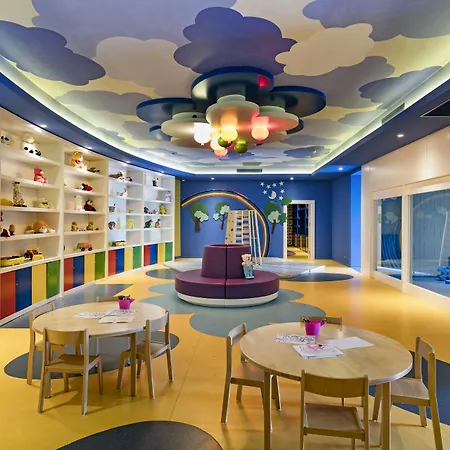 Titanic Luxury Collection Bodrum 5*