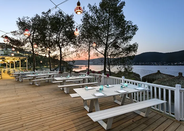 Resort Titanic Luxury Collection Bodrum 5*