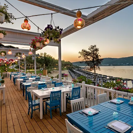 타이타닉 디럭스 보드룸 리조트 Guvercinlik (Bodrum)