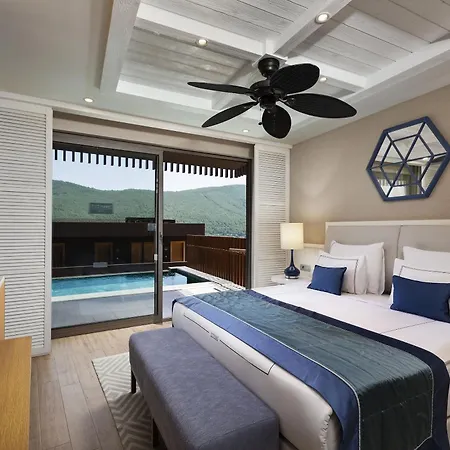 Resort Titanic Luxury Collection Bodrum 5*