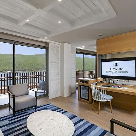 Titanic Luxury Collection Bodrum 5*