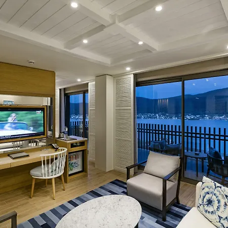 Titanic Luxury Collection Bodrum 5* Гюверджинлик
