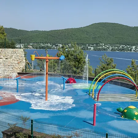 Курортный комплекс Titanic Luxury Collection Bodrum Гюверджинлик