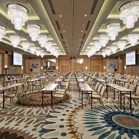 Titanic Luxury Collection Bodrum Курортный комплекс Гюверджинлик