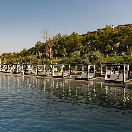 Курортный комплекс Titanic Luxury Collection Bodrum Гюверджинлик