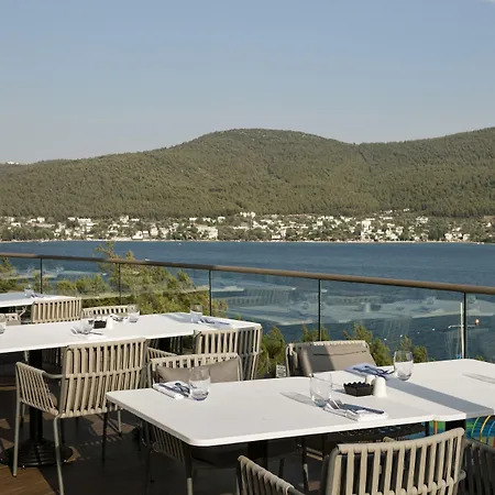 Курортный комплекс Titanic Luxury Collection Bodrum Гюверджинлик