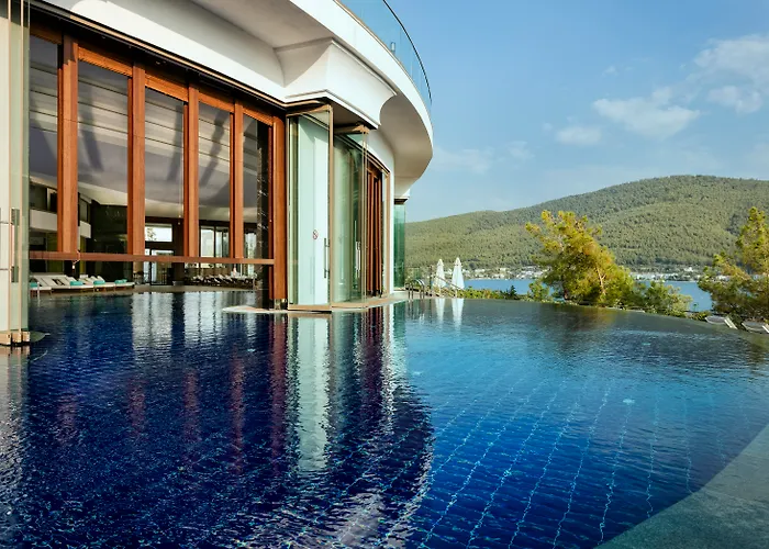 Titanic Luxury Collection Bodrum Rezort