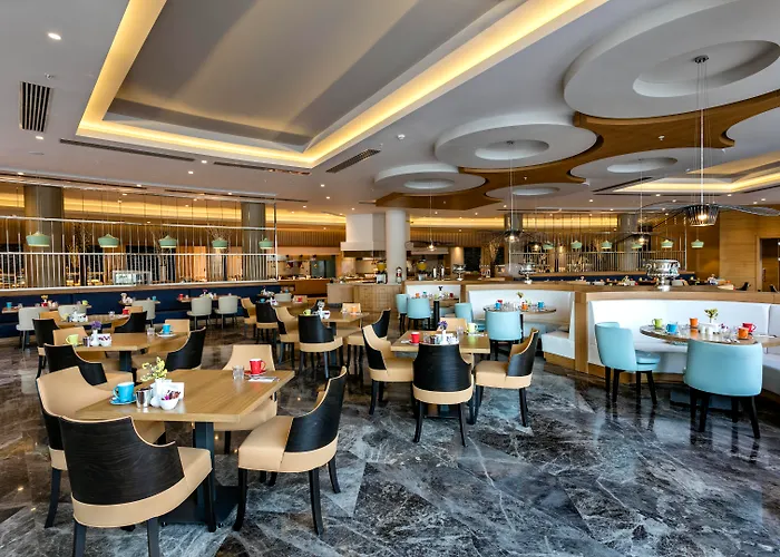 Titanic Luxury Collection Bodrum Rezort 5*