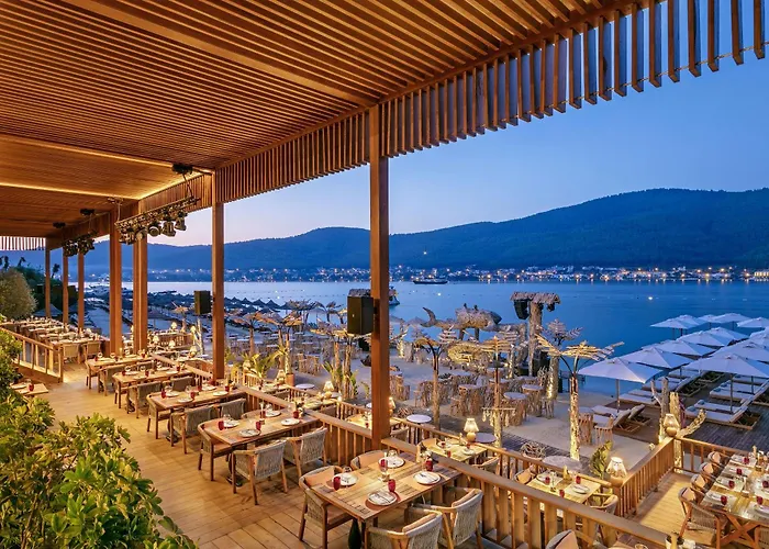 Titanic Luxury Collection Bodrum 5* Гюверджинлик
