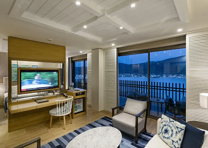 Titanic Luxury Collection Bodrum 5* Гюверджинлик