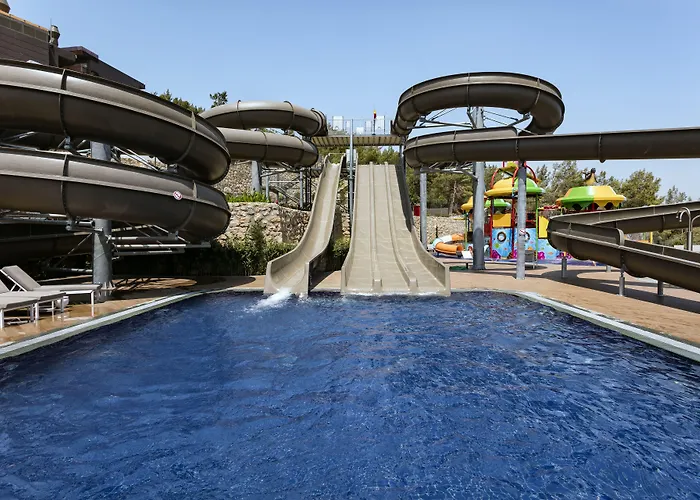 Titanic Luxury Collection Bodrum 5* Guvercinlik (Bodrum)