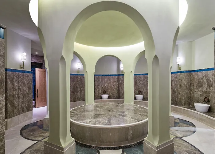 Курортный комплекс Titanic Luxury Collection Bodrum Гюверджинлик