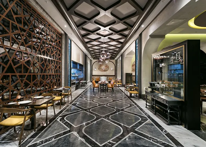 Курортный комплекс Titanic Luxury Collection Bodrum